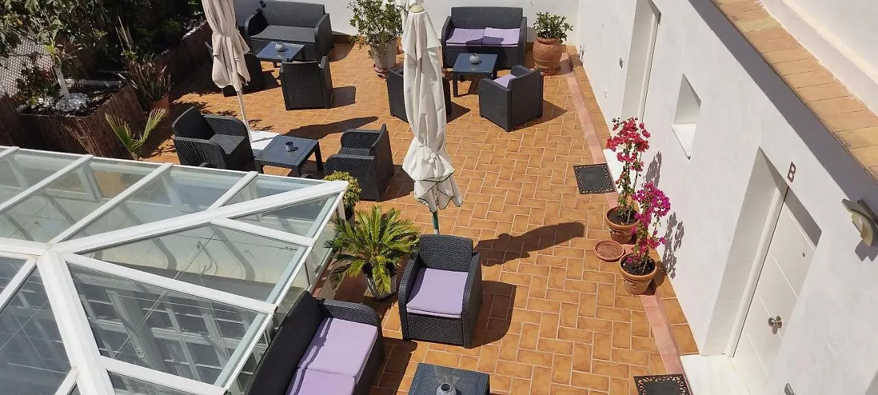 Apartment Alojamiento La Capillita Habitacion Con Bano Sanlúcar de Barrameda